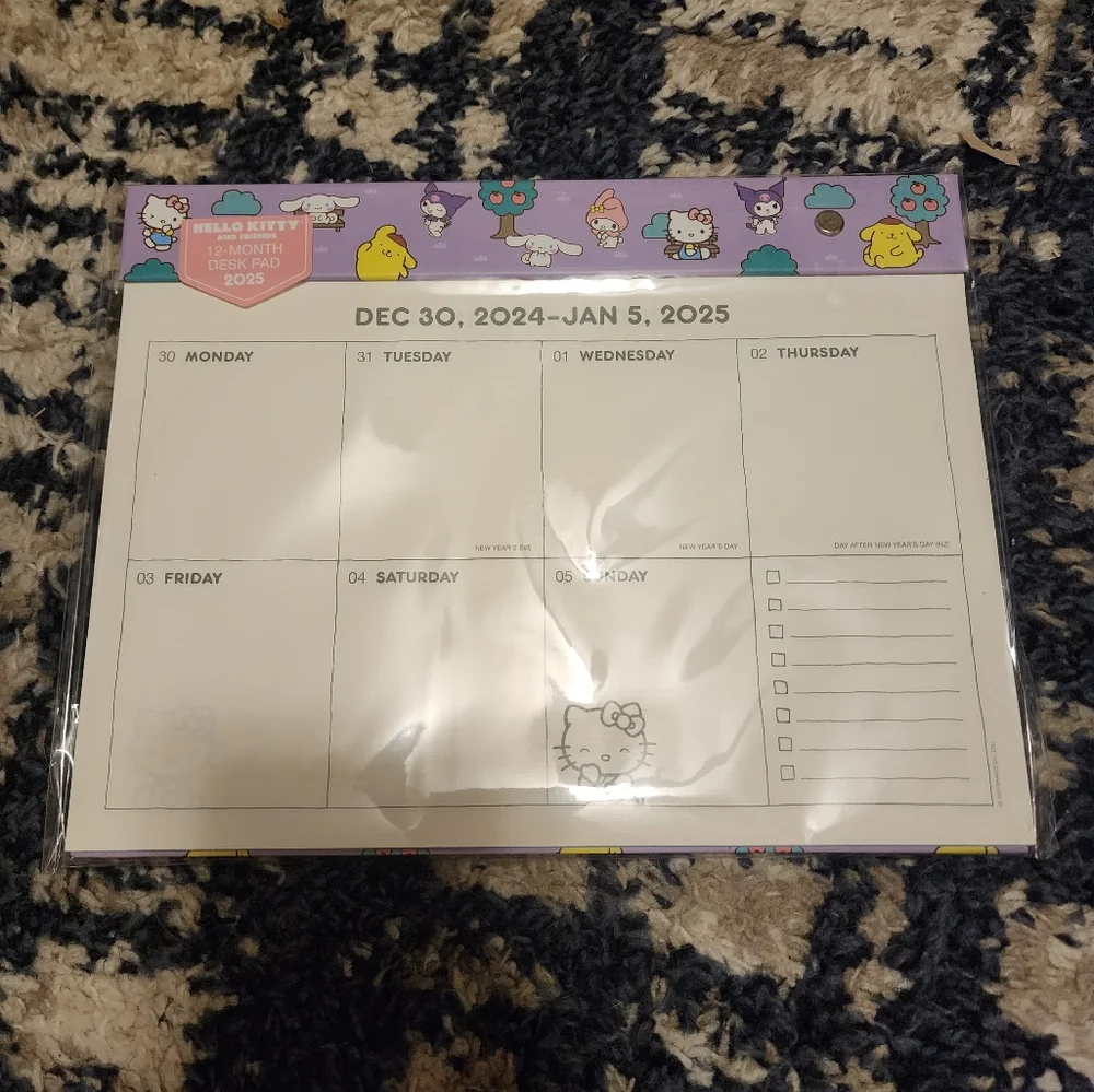 Hello Kitty Weekly Desk Calendar - Pink and White